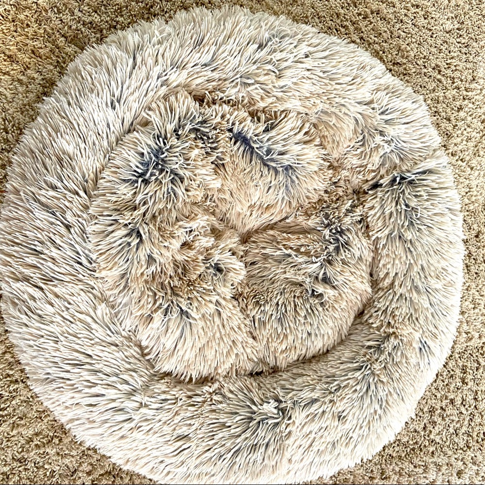 Ultra plush cat / dog bed - NEVER USED 🐈🐕